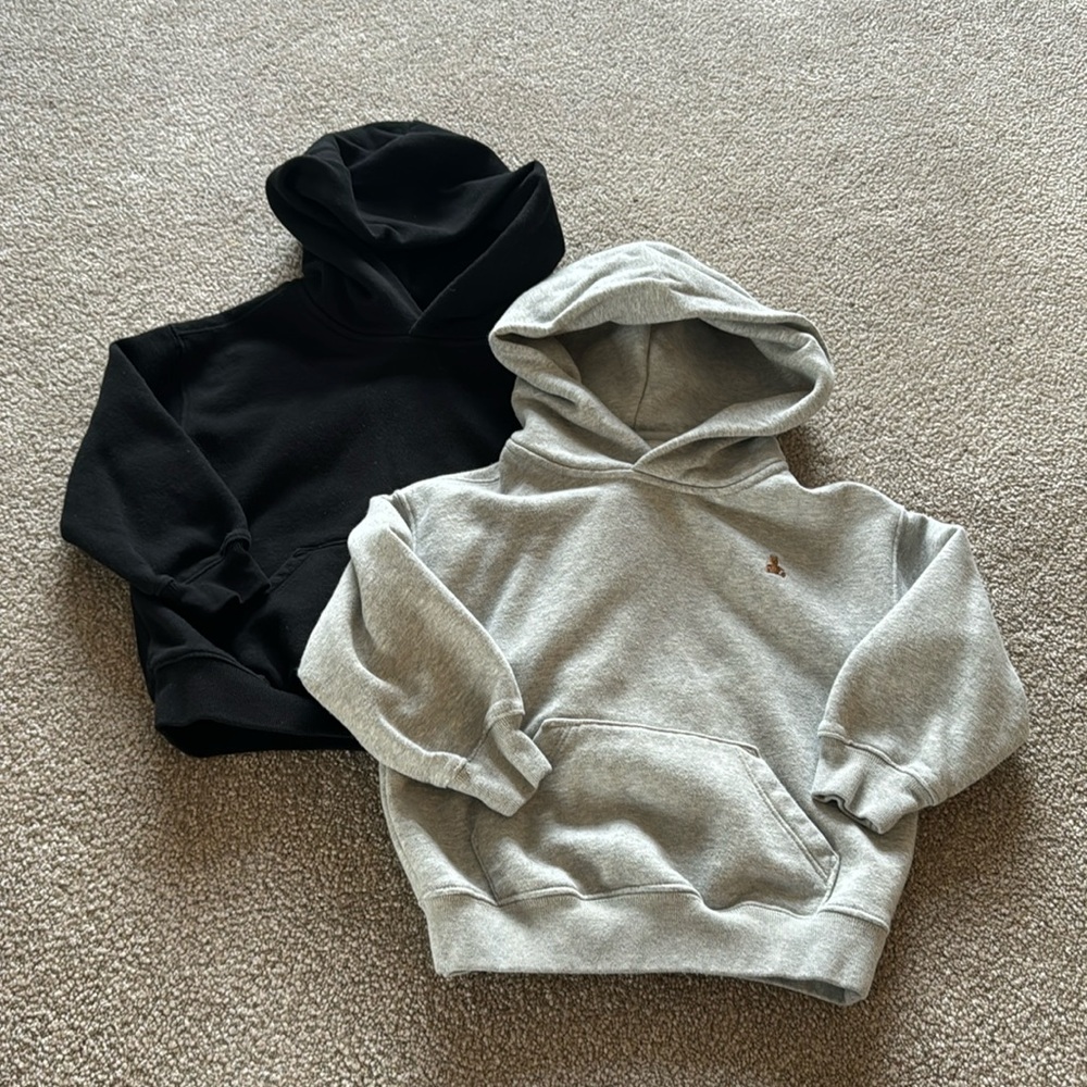 Lot of 2 Gap sweatshirts size 4